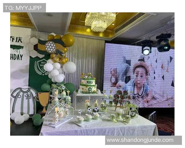 创意足球球星蛋糕设计打造明星专属甜品盛宴 创意足球球星蛋糕设计打造明星专属甜品盛宴